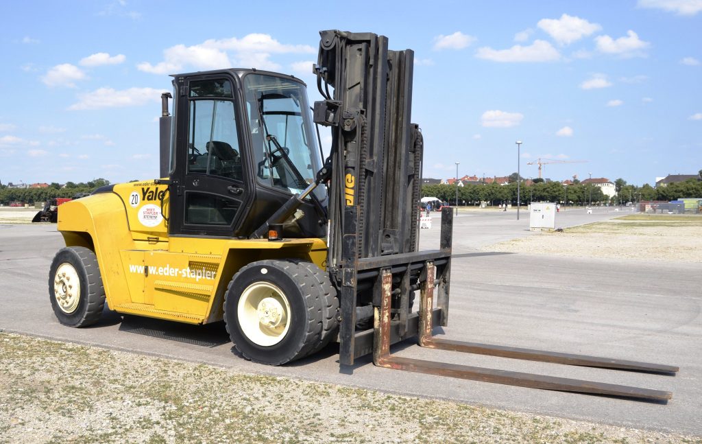 buying a forklift